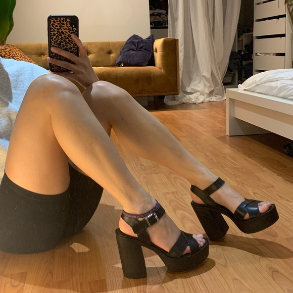 BRAND NEW lintervalle platform sandals - Picture 1 of 4